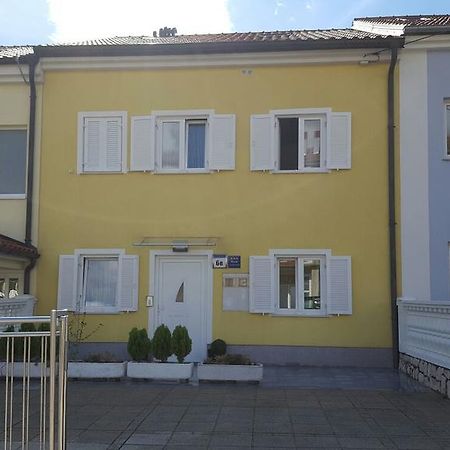 Haus Ella Lejlighed Novi Vinodolski Eksteriør billede